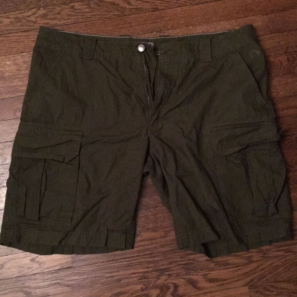 Men’s cargo shorts